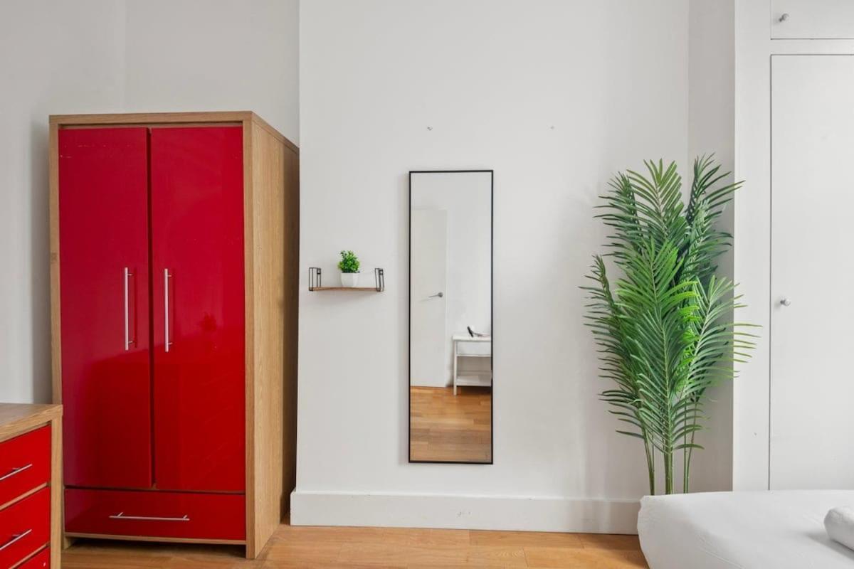 Sg, Cosy Apartment In Paddington Central Лондон Екстериор снимка