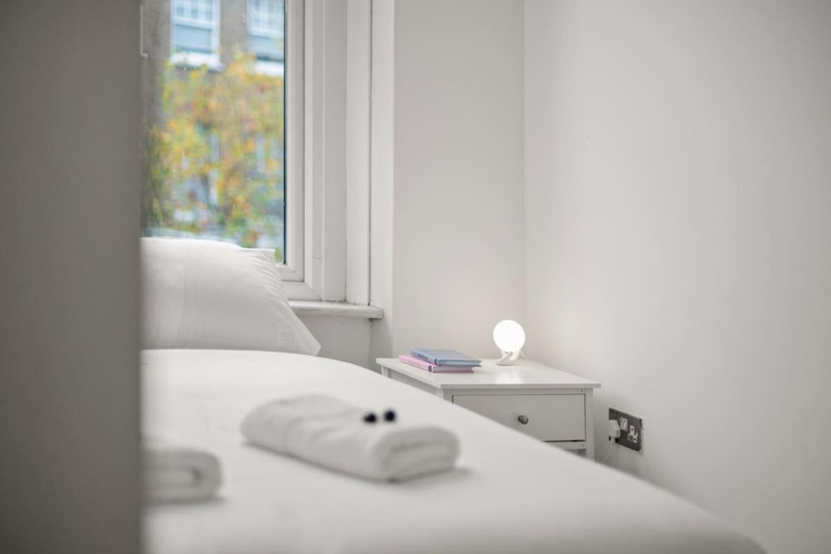 Sg, Cosy Apartment In Paddington Central Лондон Екстериор снимка